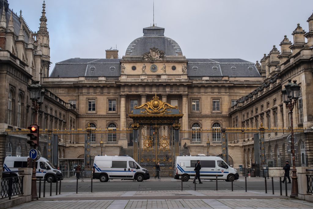 Palais de justice illustrant le procès en cours d'assises de six suspects pour l'attentat de la rue des Rosier